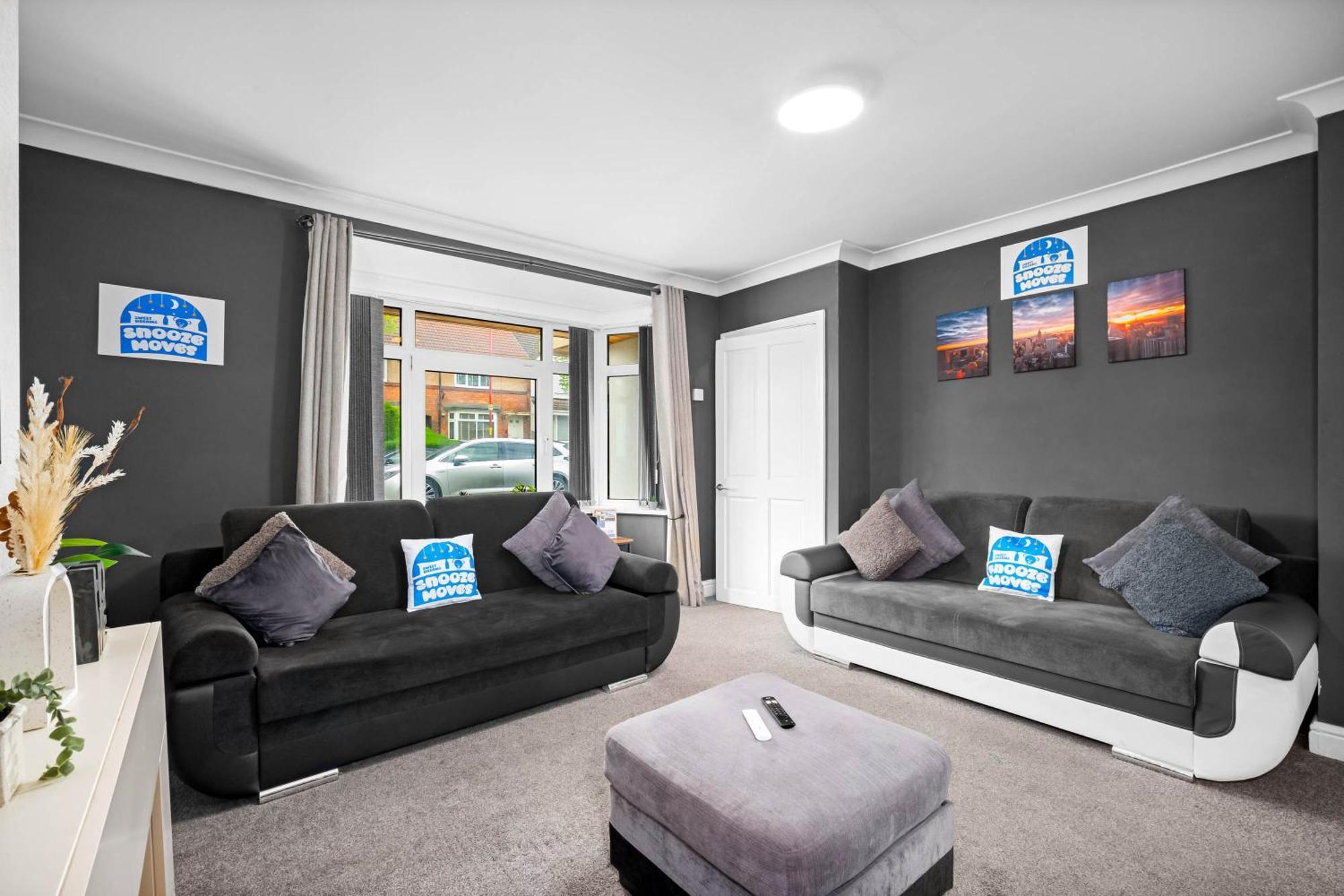 Stylish 3 Bedroom Home Away From Home バーミンガム エクステリア 写真