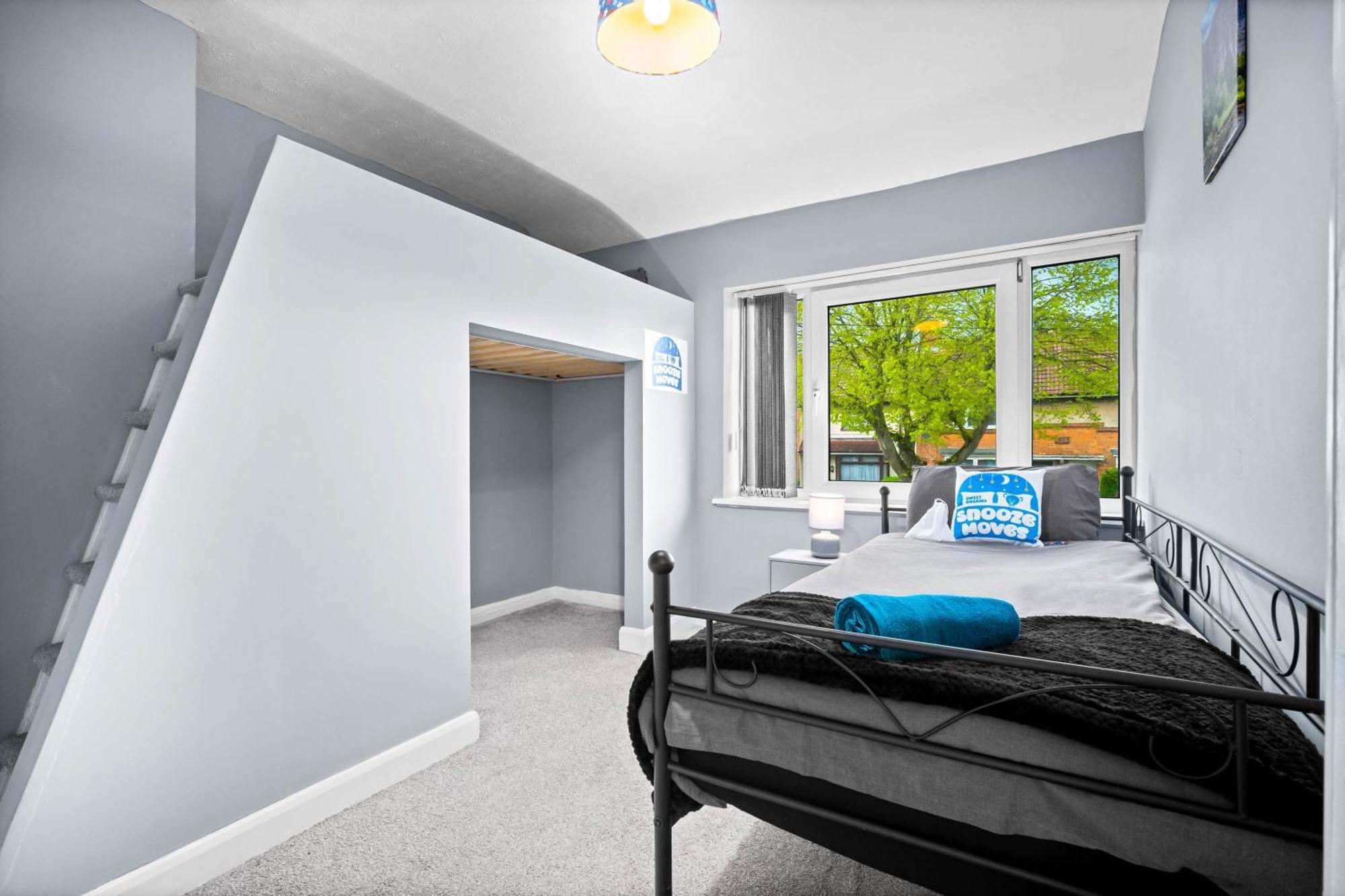 Stylish 3 Bedroom Home Away From Home バーミンガム エクステリア 写真